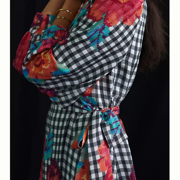 ❗SOLD❗Farm Rio | Gingham Floral Long Sleeve Collared Wrap Dress - Picture 3 of 16